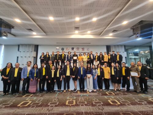 การประชุมเวทีสมัชชาจังหวัดสุโขทัยและเวทีสานพลังขับเคลื่อนนโยบายสาธารณะแบบมีส่วนร่วมประกาศใช้ธรรมนูญผู้สูงวัย