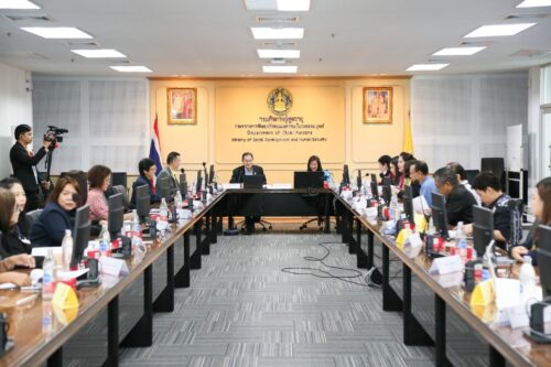 เข้าร่วมประชุมคณะทำงานศูนย์เร่งรัดจัดการสวัสดิภาพประชาชนและคณะทำงานขับเคลื่อนศูนย์เร่งรัดจัดการสวัสดิภาพประชาชนจังหวัด 76 จังหวัดทั่วประเทศ