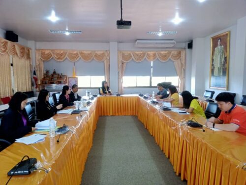 จัดกิจกรรมการสำรวจข้อมูลในพื้นที่ ภายใต้โครงการวิจัยเรื่อง “การศึกษารูปแบบการแก้ไขปัญหาความยากจนเชิงบูรณาการในระดับพื้นที่ โดยอาศัยกลไกศูนย์อำนวยการขจัดความยากจนและพัฒนาคนทุกช่วงวัยอย่าง ยั่งยืนตามหลักปรัชญาของเศรษฐกิจพอเพียง : กรณีศึกษาจังหวัดตาก”